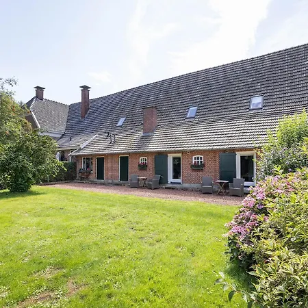 בית הארחה Hofstede De Rieke Smit